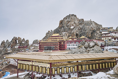 浦宁之珠西藏丹川津珠寺背景