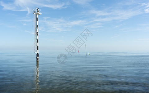 荷兰瓦登海热浪背景图片