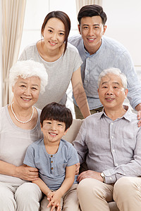 幸福家庭合影图片