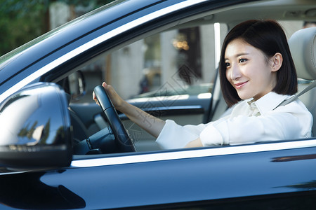 青年女人开车轿车高清图片素材