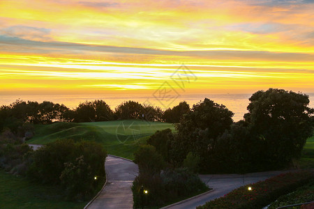 运动球剪影粒子度假自然风光高尔夫球场背景