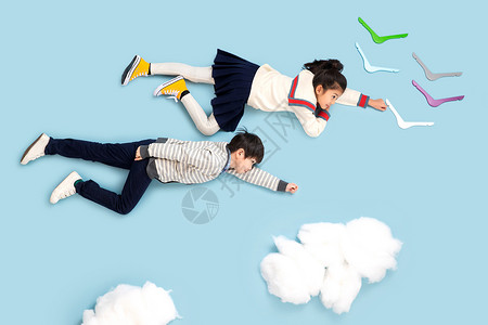 飞翔中的男孩快乐儿童模拟在天空飞翔背景