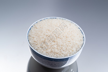 谷物主食水稻一碗长粒香米图片