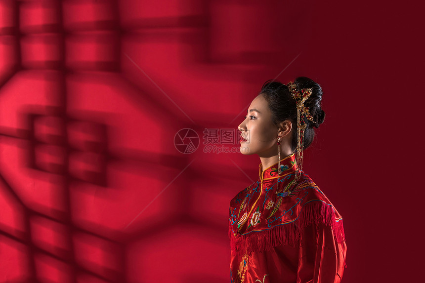 刺绣文化渴望漂亮的中式新娘图片