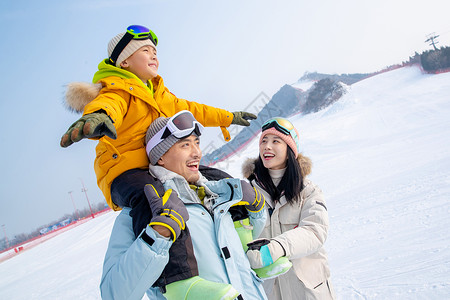 会飞的一家人到滑雪场滑雪运动背景