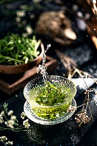 清新水元素健康生活方式传统一杯绿茶背景