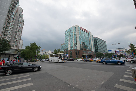 宝骏汽车北京城市建筑购物广场背景