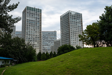 北京的城市街道和高楼高清图片