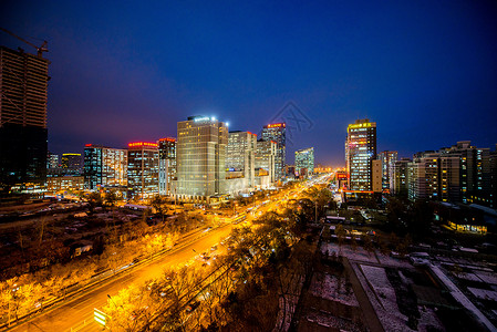 北京的城市街道和高楼图片