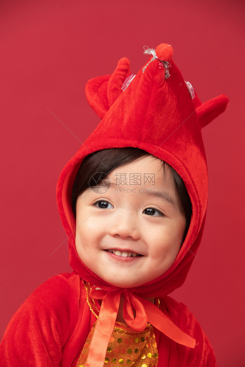2020年东方人文化可爱的小男孩戴着小老鼠帽子图片