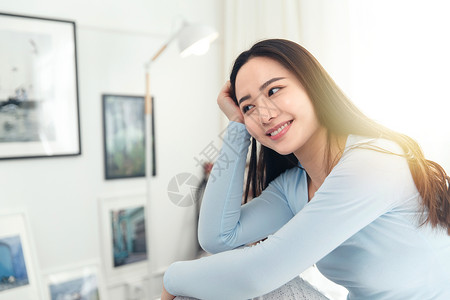 享乐快乐的青年女人东方人高清图片素材