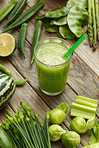 绿色健康新鲜蔬菜和水果图片