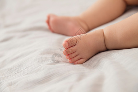 选择对焦放松活力宝宝脚丫图片