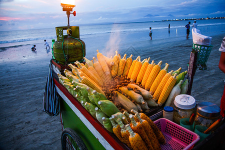 印度玉米海滩饮食街头食品巴厘岛海边小吃背景