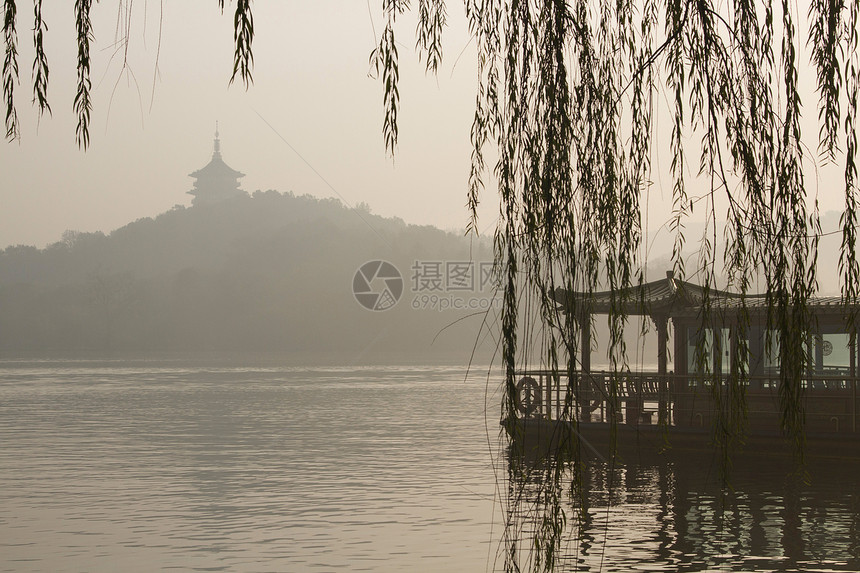自然美旅游目的地水平构图浙江省杭州西湖雷峰塔图片