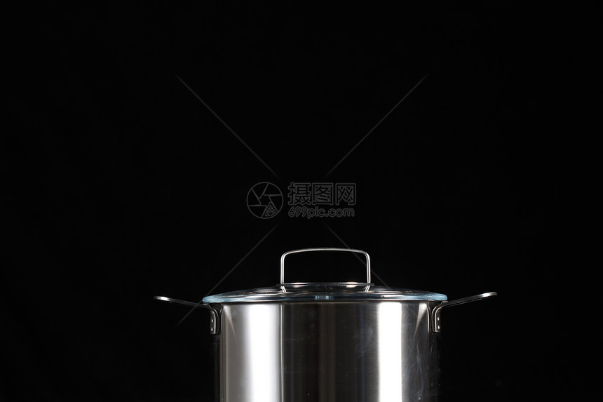 现代烹调厨具炖锅图片