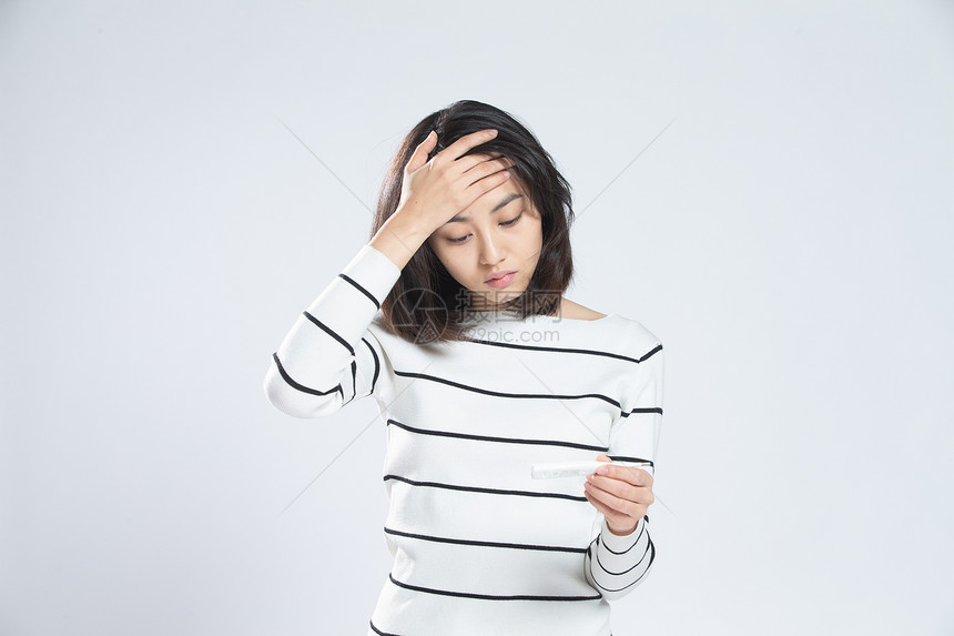 成年人触摸头痛青年女人生病图片