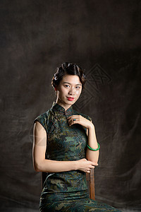 中式图美人旗袍大半身古典式名媛图背景