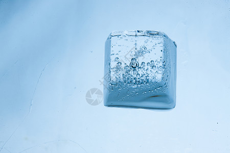 清凉冰块的创意摄影背景图片