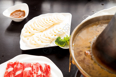 铜锅餐饮餐馆涮羊肉丰盛高清图片素材