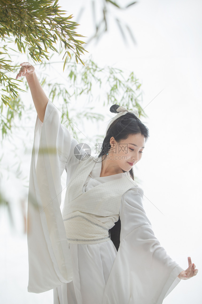 彩色图片亚洲发饰古装美女图片