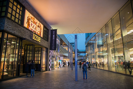 商业街招商海报灯光购物中心办公区北京商业街夜景背景