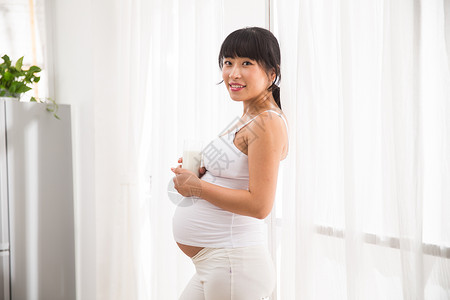 怀孕爱营养孕妇喝牛奶图片