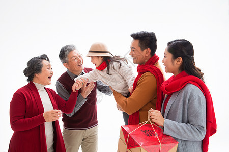 老年人亚洲户内幸福家庭庆祝新年图片