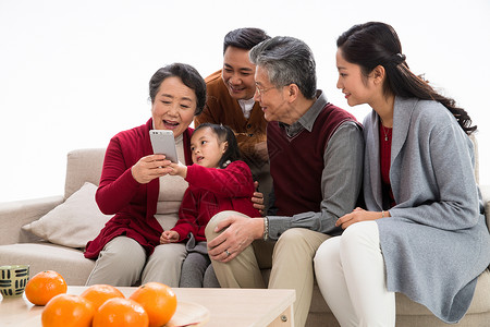 彩色图片老年女人过年幸福家庭快乐高清图片素材