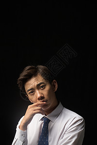 着装得体青年文化经理商务青年男人的肖像衬衫领带高清图片素材