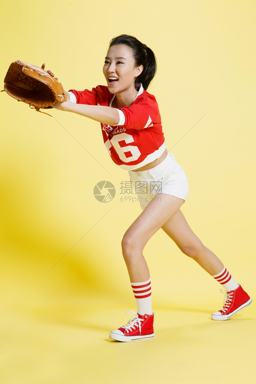 亚洲人20多岁青年女人棒球运动图片