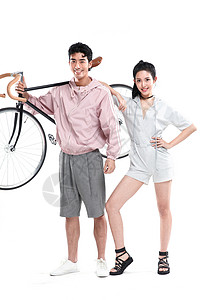连帽外套全身像两个人东方人青年情侣和自行车背景