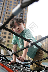 攀岩素材网仅儿童白昼童年快乐儿童在户外玩耍背景