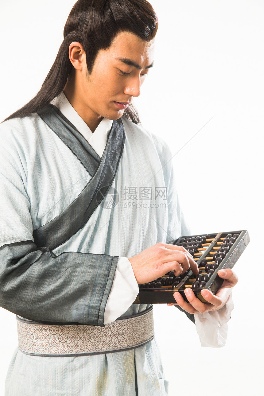 传统文化元素古典式书生拿着算盘图片