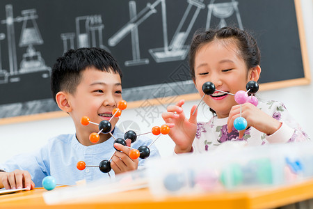 分子模型填色乐趣知识预期小学生在教室里背景