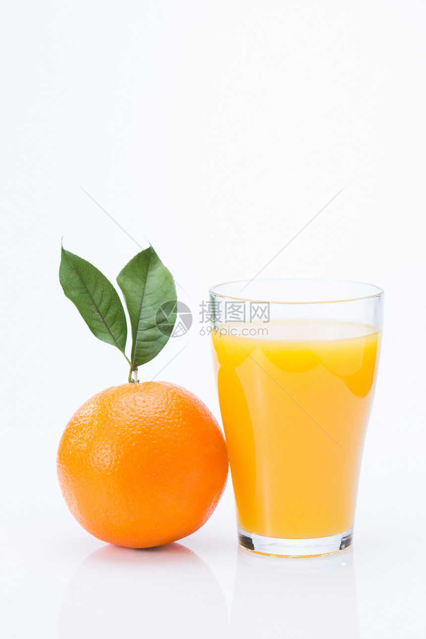 清新诱惑精神振作橙汁饮料图片