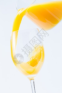 影棚拍摄水杯玻璃杯橙汁图片