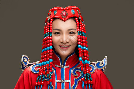 头饰传统衣服穿着蒙古族服饰的女人图片