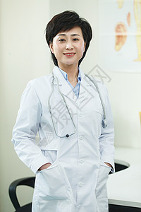 治病亚洲人东亚医务工作者在办公室背景图片