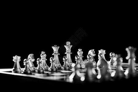 合作黑白片雕像国际象棋背景图片