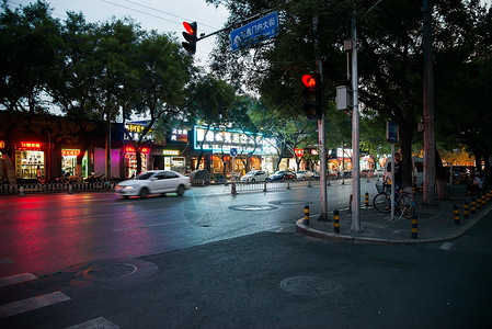 夜晚水平构图广告北京街市夜景背景图片