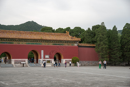 旅行明朝游客北京十三陵背景图片