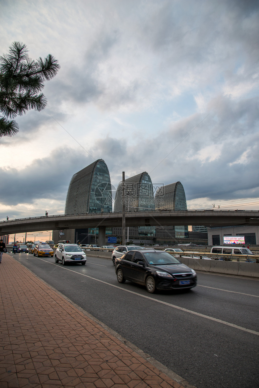 彩色图片机动车都市风景北京西直门建筑群图片