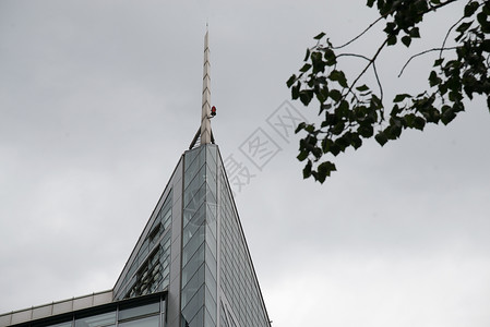 建筑办公大楼城市北京侨福芳草地大厦图片