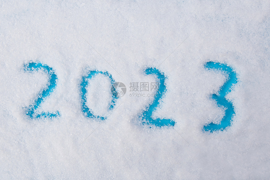 雪面上的2023图片