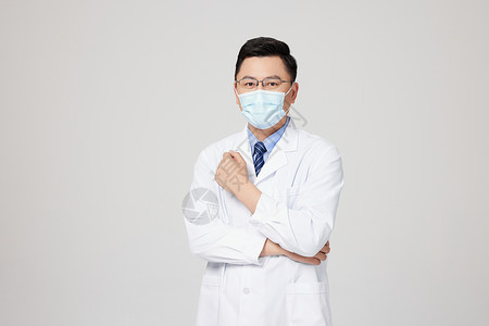 戴口罩的男性医生形象图片