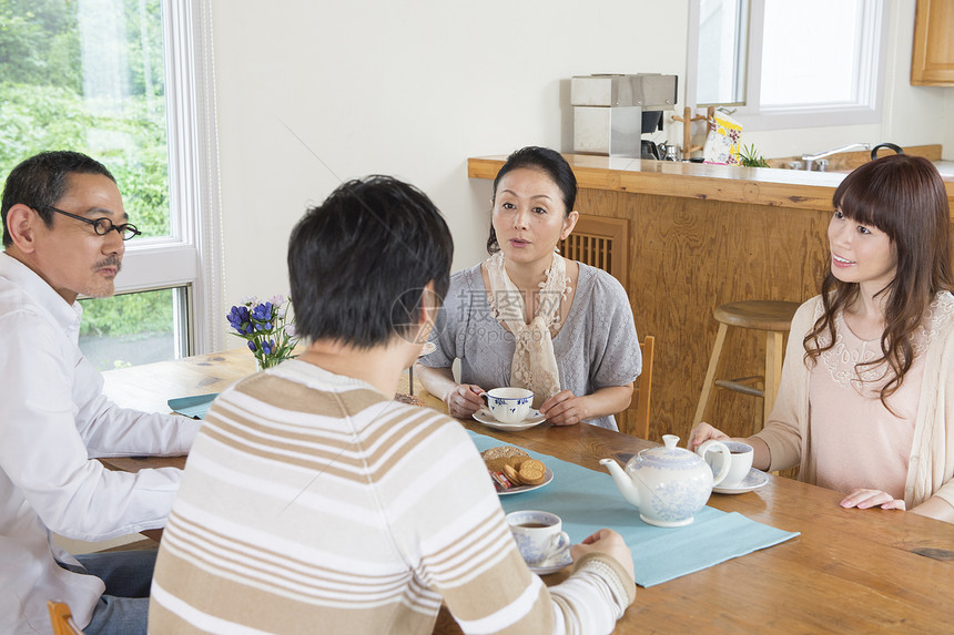 居家下午茶聊天图片