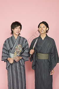 日本和服青年图片