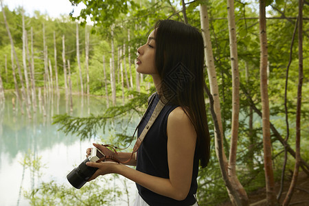 一个独自旅行的女人日本高清图片素材