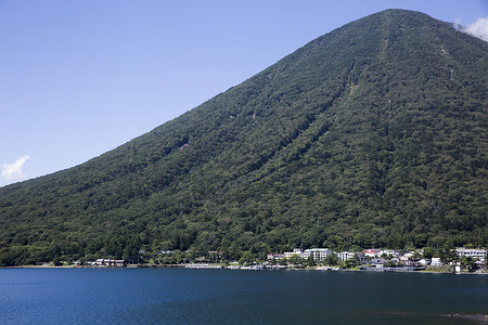 雄山和中禅寺湖风景图片